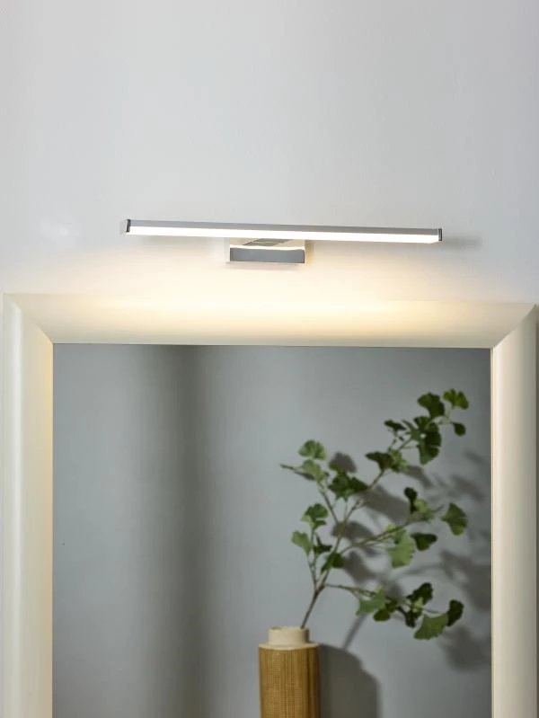 Lucide ONNO - Spiegellamp Badkamer - LED - 1x8W 3000K - IP44 - Mat chroom - sfeer 1
